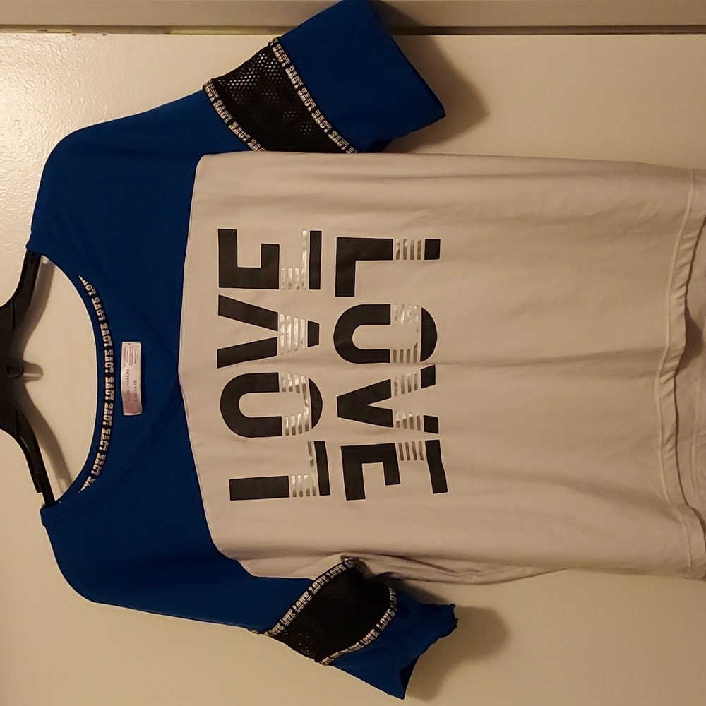 No Boundaries Love Tee